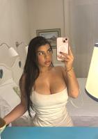 614056628: Chica busca chico en Málaga