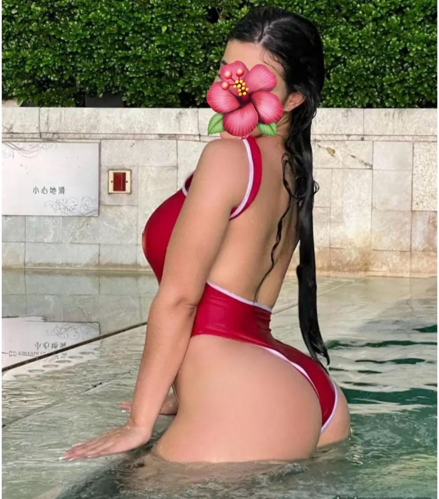 664428820: Chica busca chico en Cádiz