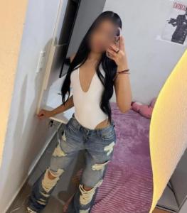 617944383: Chica busca chico en Murcia