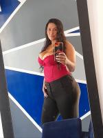 687148041: Chica busca chico en Valencia