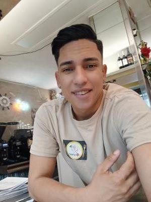 689326455: Chico busca chica en Madrid