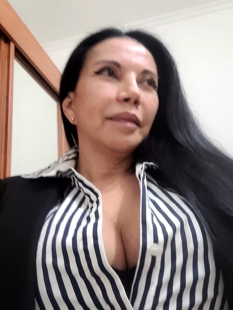 635865841: Chica busca chico en Valladolid
