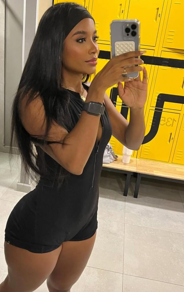 617064423: Chica busca chico en Madrid