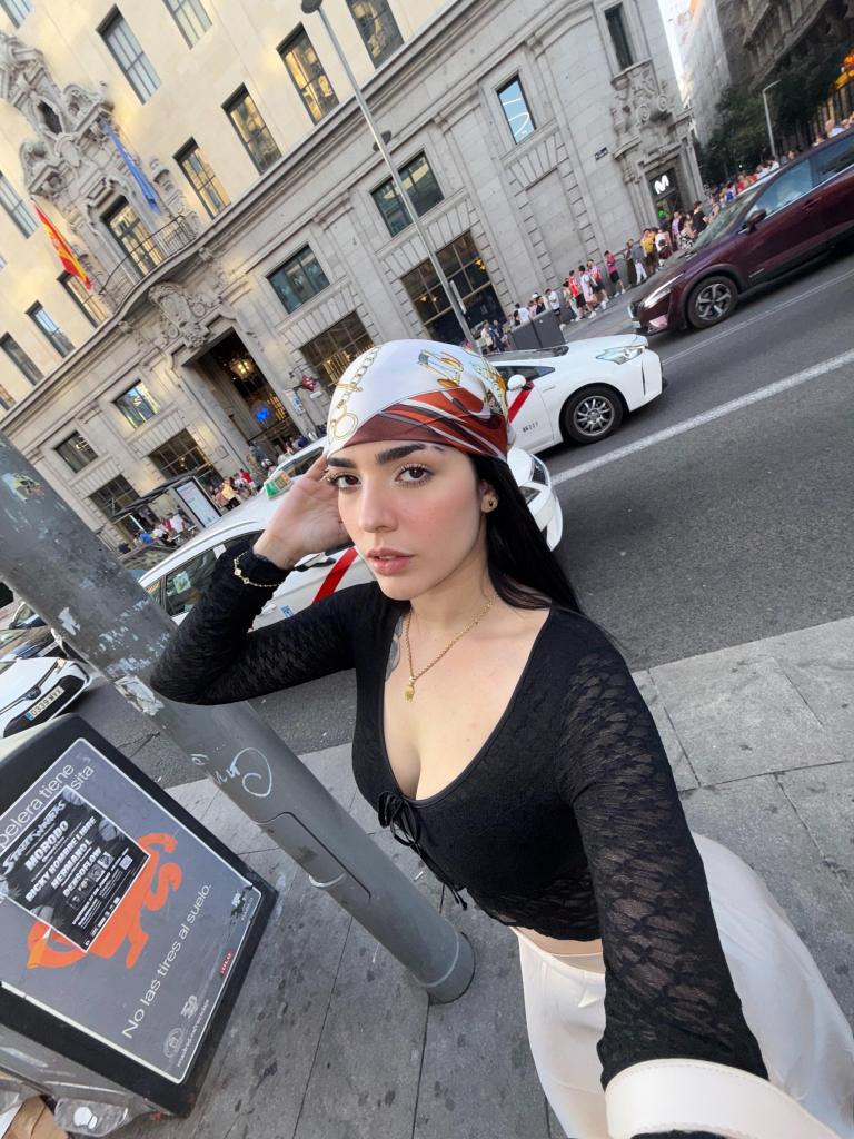 Chica busca chico en Tenerife: 