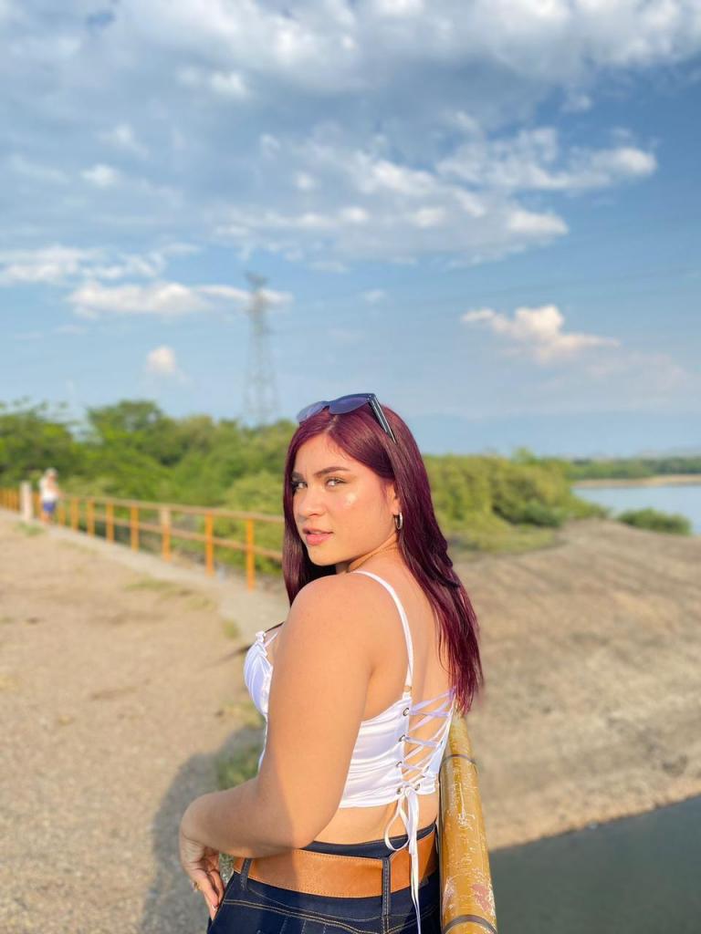 642900754: Chica busca chico en León