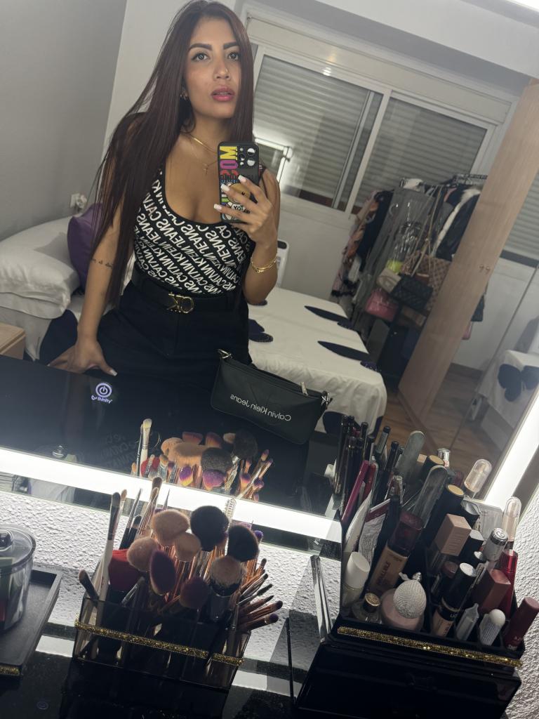 631233303: Chica busca chico en Asturias