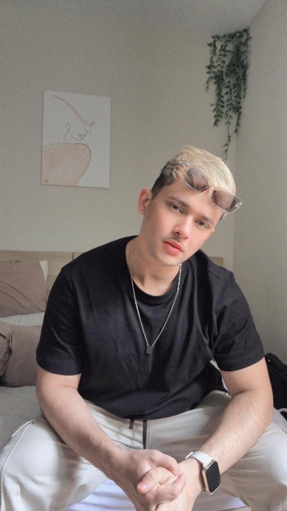 Chico busca chica en Alicante: 