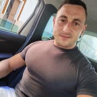 634222885: Chico busca chica en Sevilla