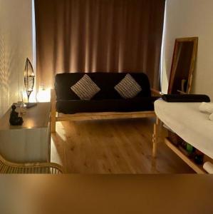 Chico busca chica en Barcelona: 