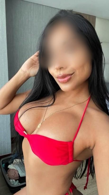 607078269: Chica busca chico en Huelva