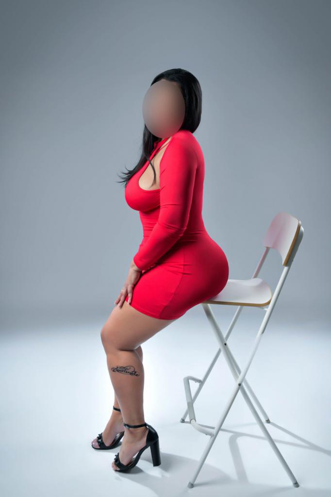 672594210: Chica busca chico en Alicante