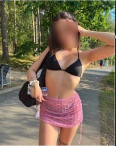 679367383: Chica busca chico en Madrid