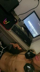 632677952: Chico busca chica en Pontevedra