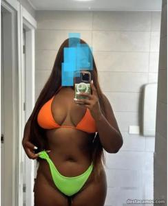 631816469: Chica busca chico en Barcelona