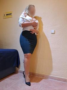 658915460: Chica busca chico en Madrid