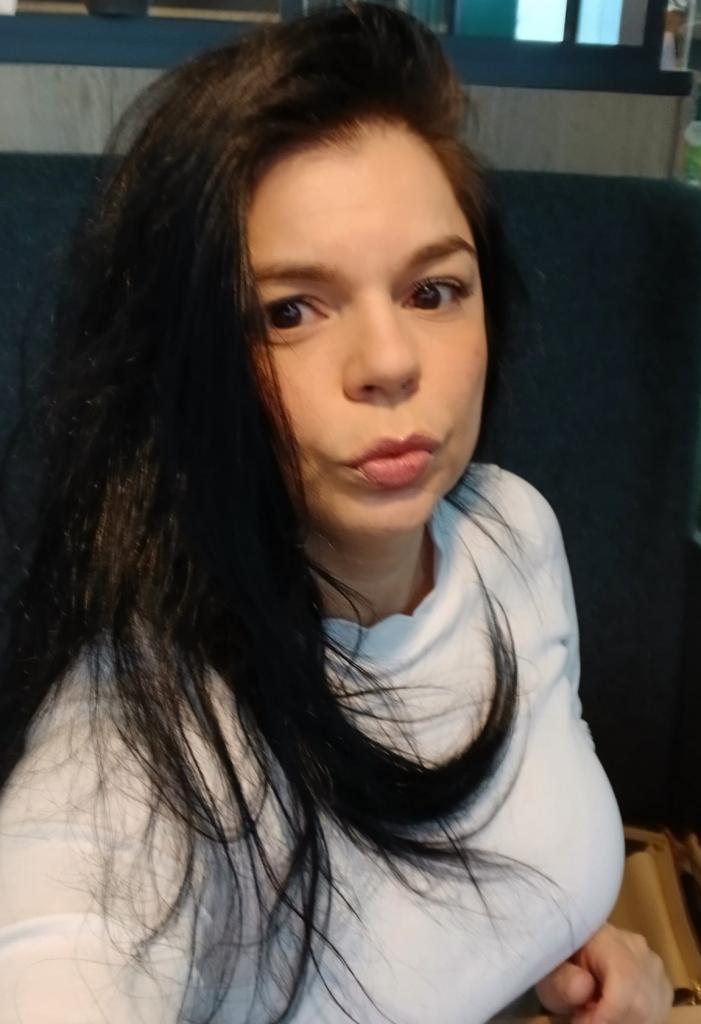 647210209: Chica busca chico en Valencia