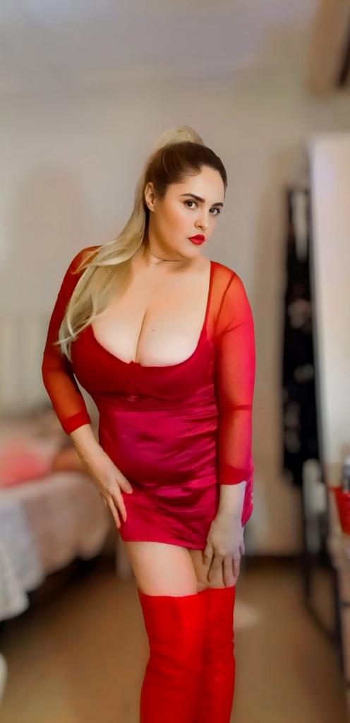 641627295: Chica busca chico en Barcelona