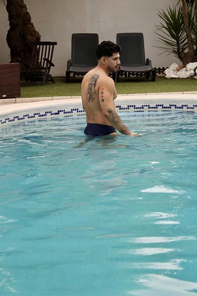 643852366: Chico busca chica en Sevilla