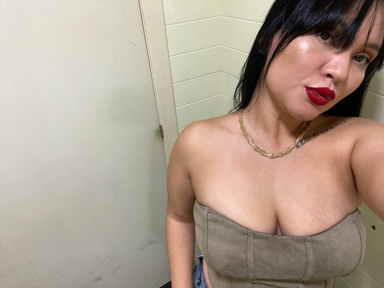 613693633: Chica busca chico en Málaga