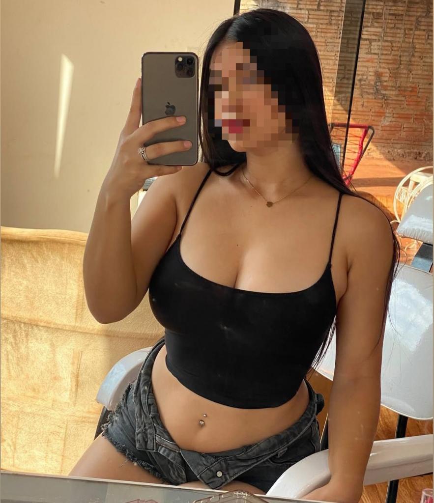 643759678: Chica busca chico en León