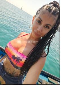 613563533: Chica busca chico en Navarra