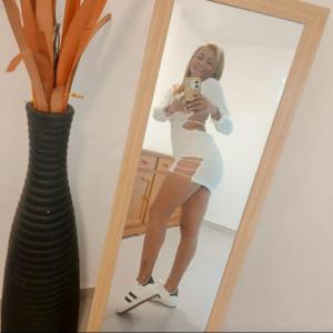 600277337: Chica busca chico en La Rioja