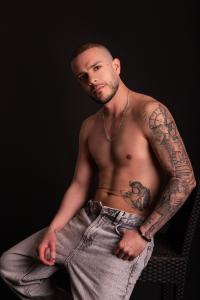 603964967: Chico busca chica en Valencia