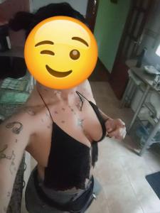 662437592: Chica busca chico en Sevilla