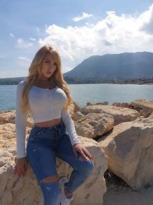 613409315: Chica busca chico en Murcia