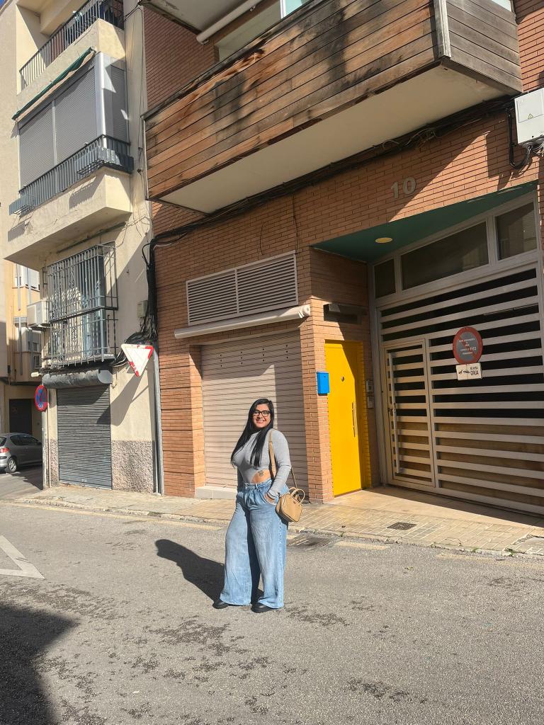 Chica busca chico en Tenerife: 