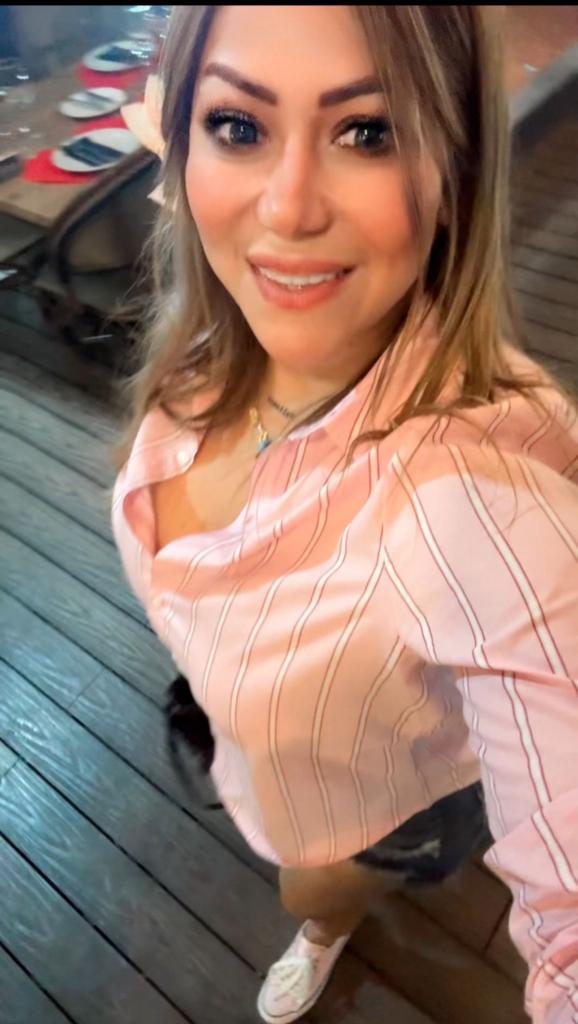 613274700: Chica busca chico en Tenerife