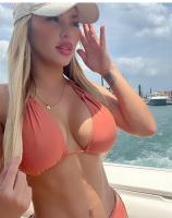 627292583: Chica busca chico en Barcelona