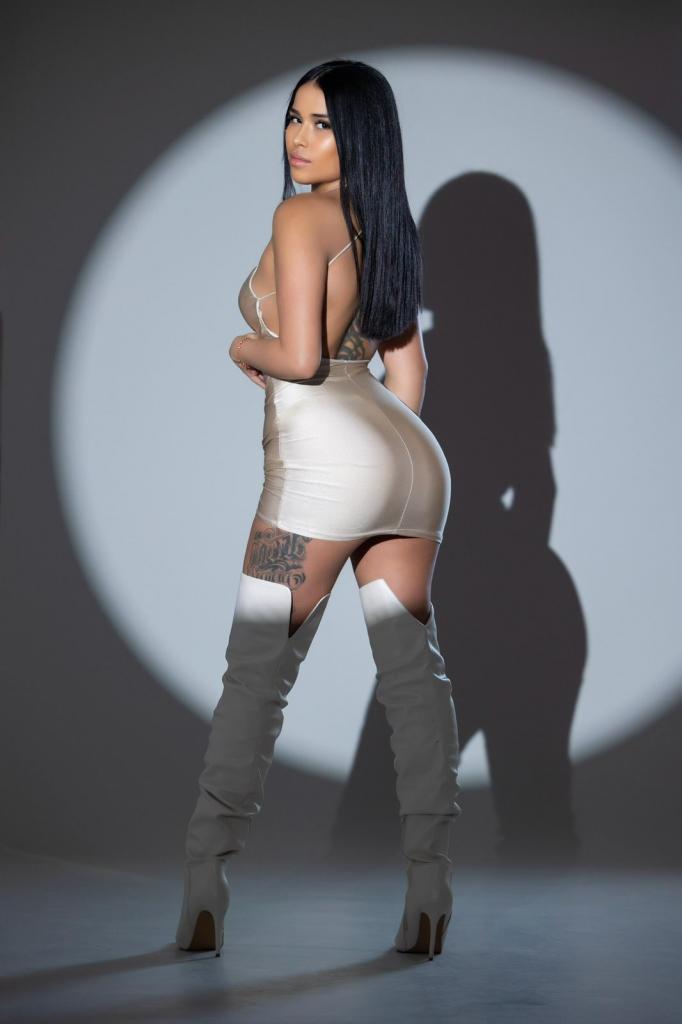 603577559: Chica busca chico en Barcelona