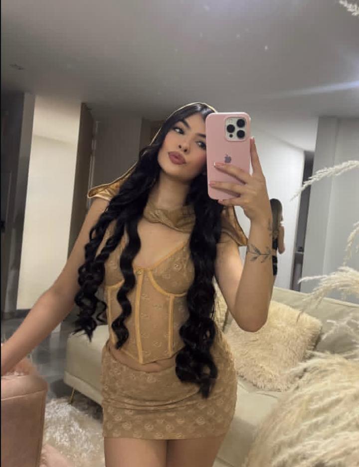 Chica busca chico en Huelva: Chica busca chico