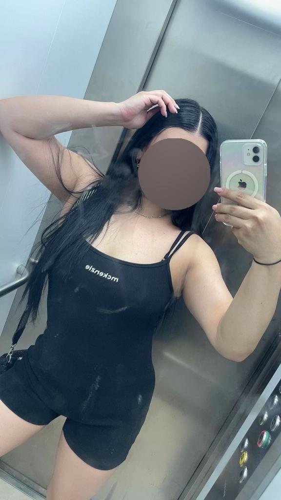 742011840: Chica busca chico en Cuenca