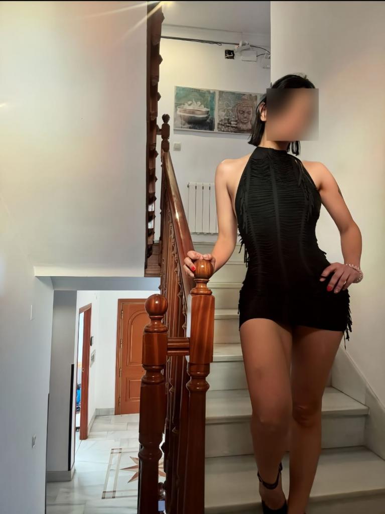 617043703: Chica busca chico en Granada