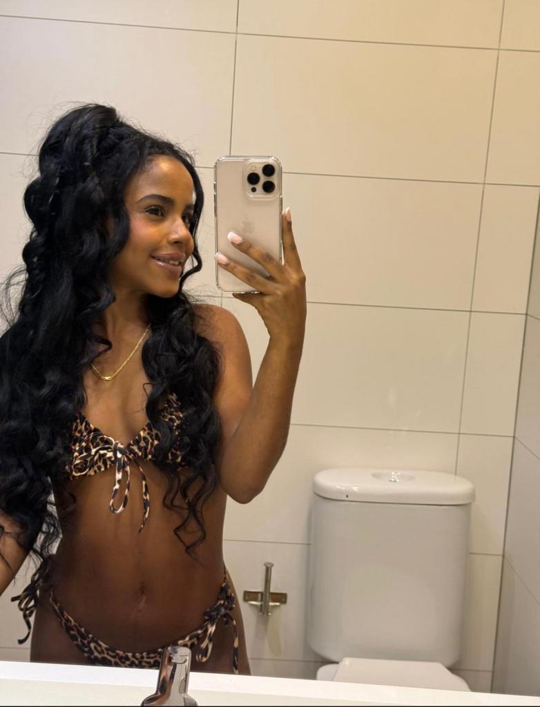 632386981: Chica busca chico en Barcelona