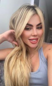 627292583: Chica busca chico en Barcelona