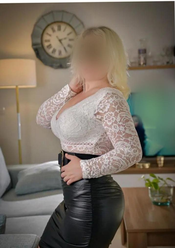 672877200: Chica busca chico en Málaga
