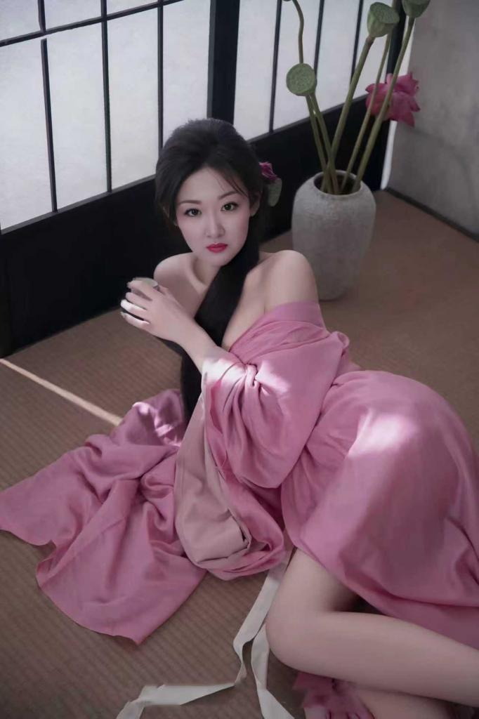 670693999: Chica busca chico en Asturias