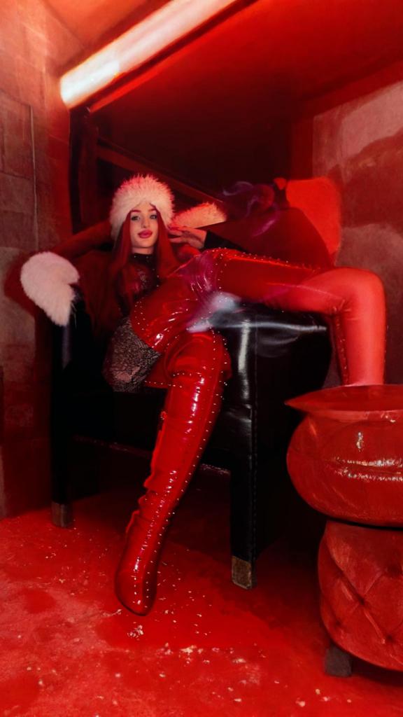 687784024: Transexual en Granada