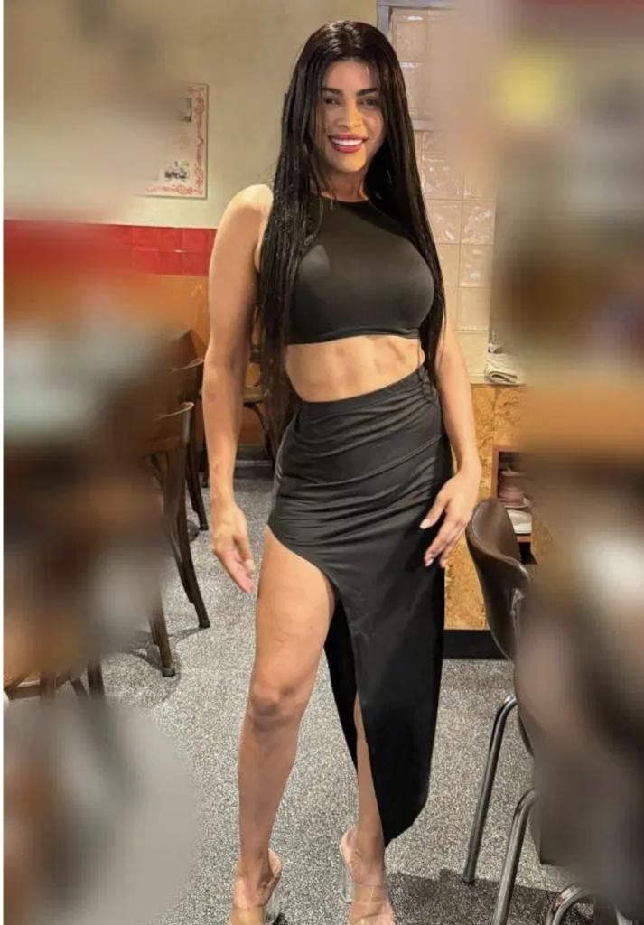 631242200: Travesti en Barcelona