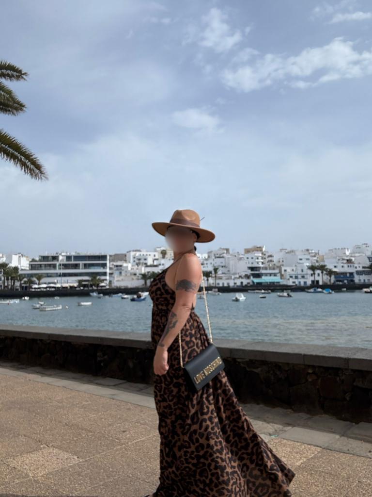 637968051: Chica busca chico en Murcia