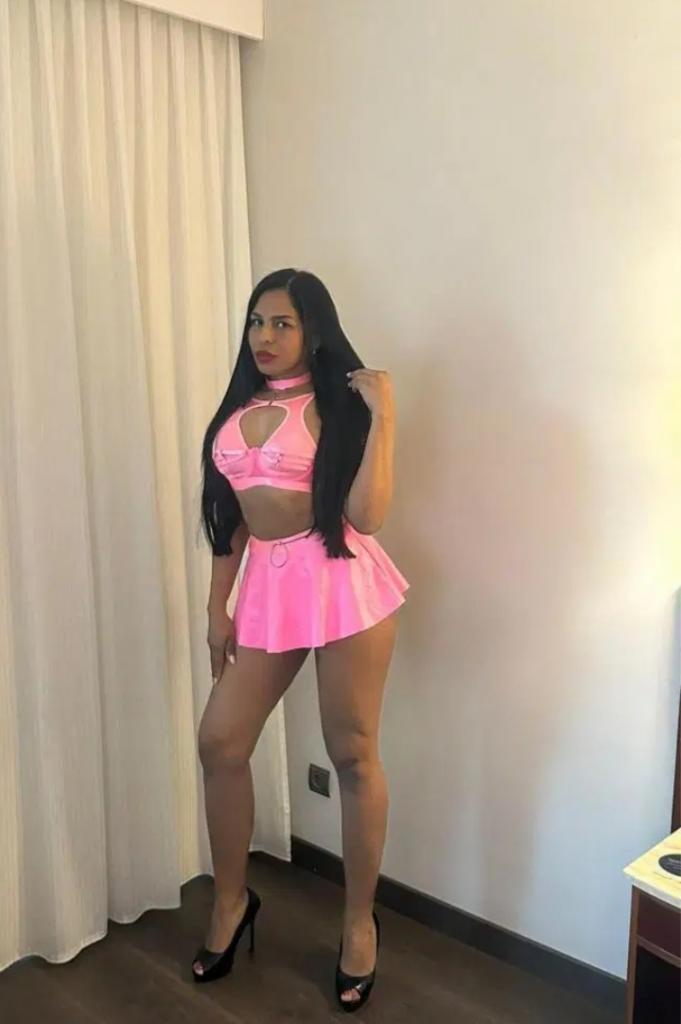 638112932: Chica busca chico en Barcelona