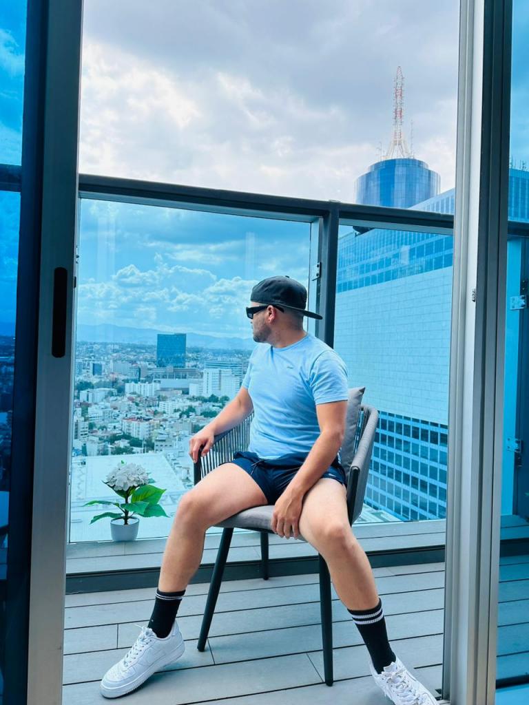 605873852: Chico busca chica en Tenerife