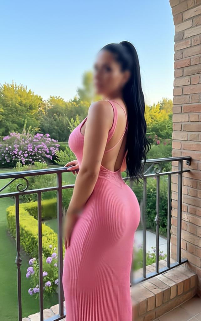 667456468: Chica busca chico en Granada