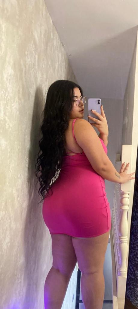 697752729: Chica busca chico en Pontevedra