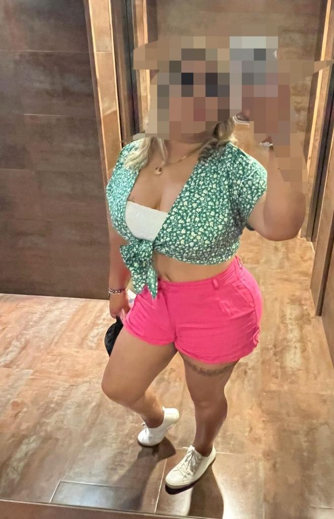 672598748: Chica busca chico en Málaga