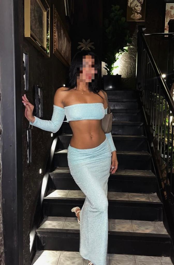 672052942: Chica busca chico en Valencia