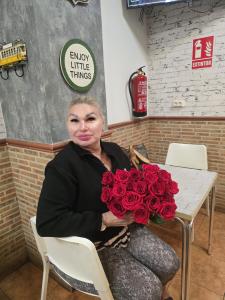 661311140: Chica busca chico en Málaga